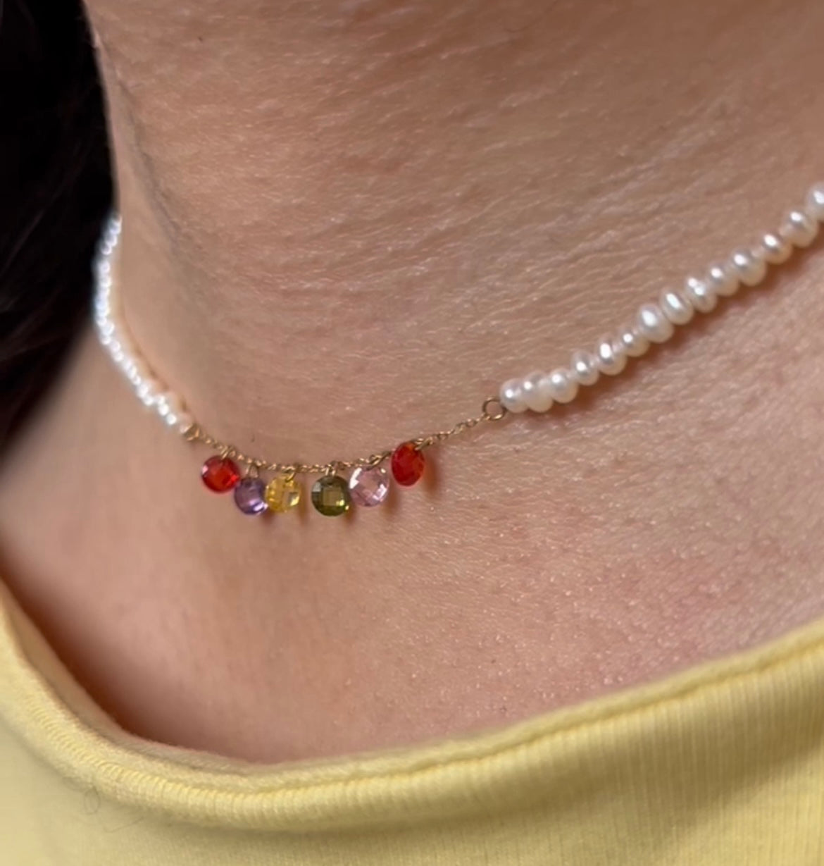 Collier johar naturelle en Or18k avec des pierres colorés