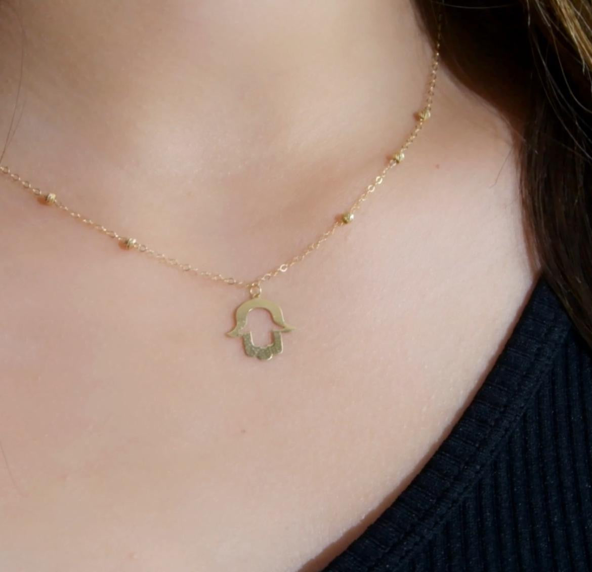 Collier khemissa en Or 18k