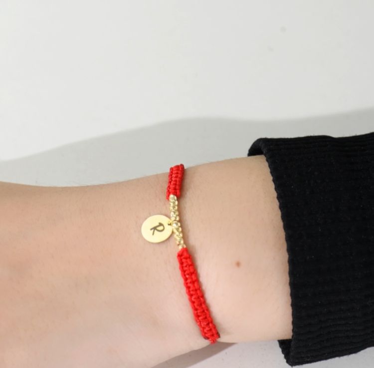 Cordon personnalisé avec des boules en or18k