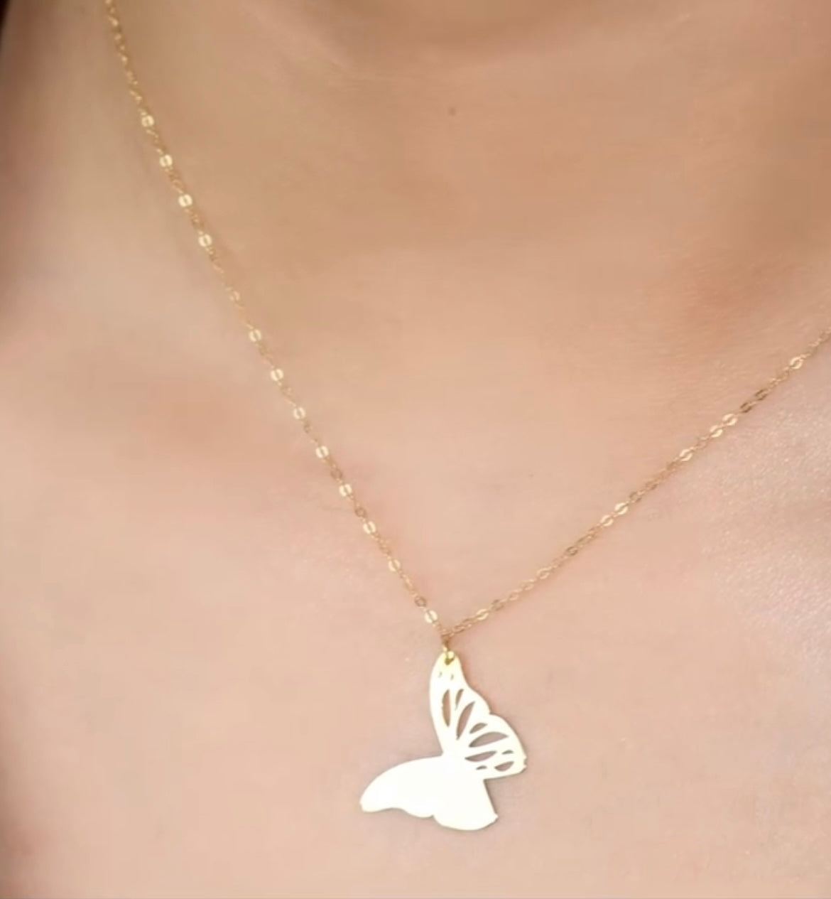Collier papillon en Or18k