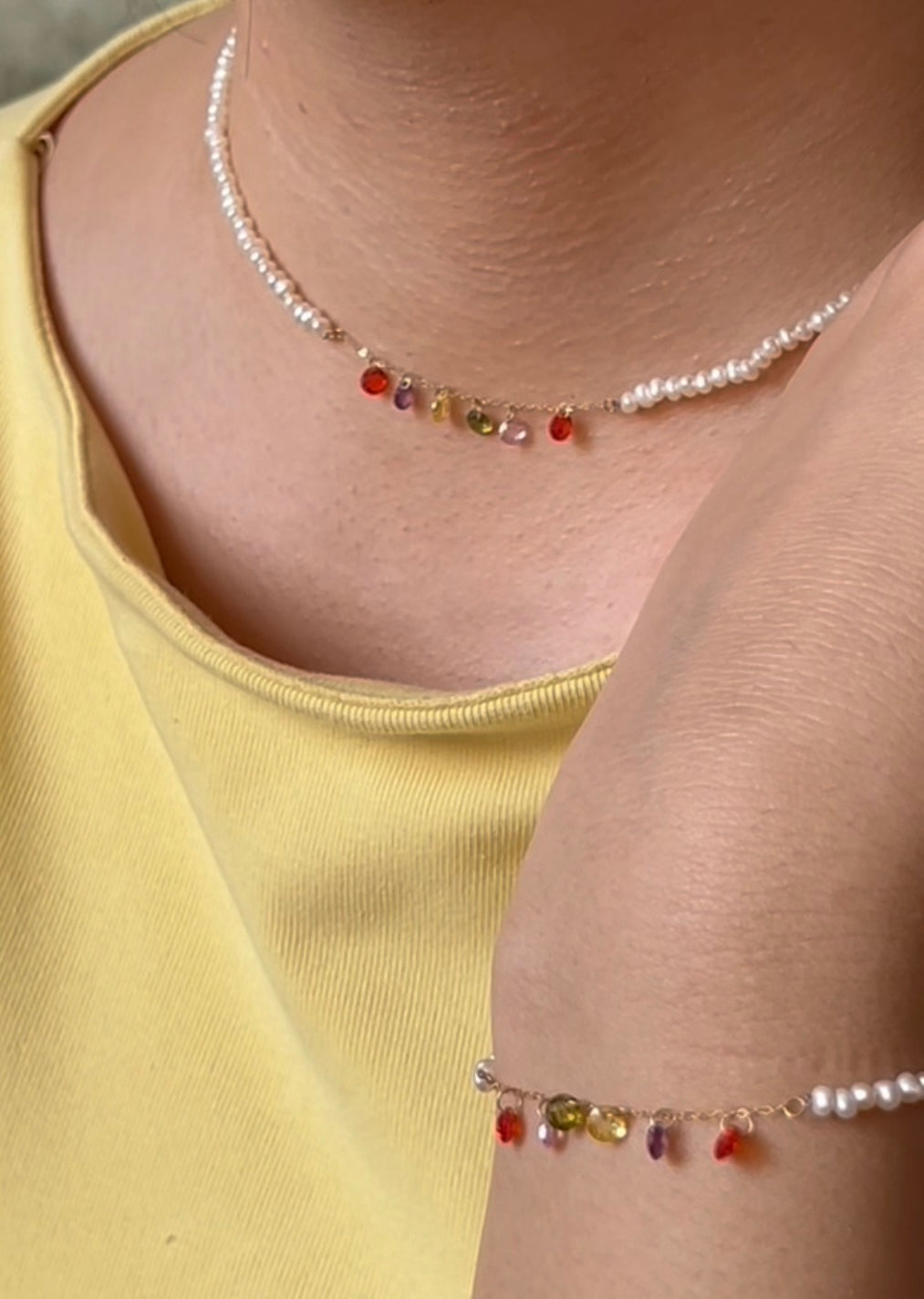 Ensemble johar naturelle avec des pierres colorées en Or18k