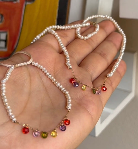 Cordon johar naturelle en Or18k avec des pierres colorées