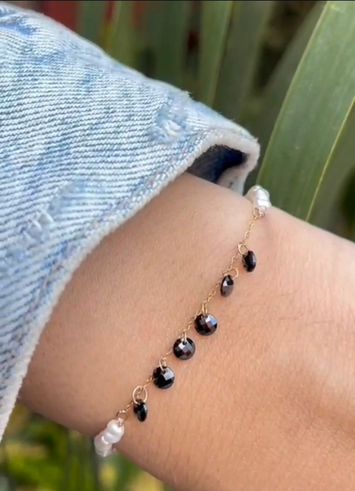 Cordon johar naturelle en Or18k avec des pierres